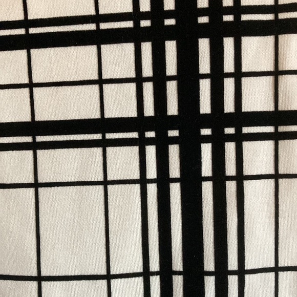 Black and White Striped Top - Picture 3 of 6